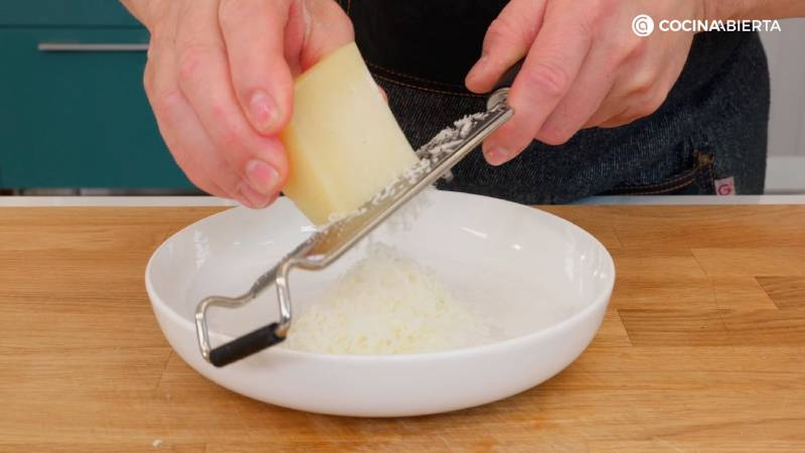 El queso de oveja Ronkari de TGT es perfecto para dar intensidad a la quiche