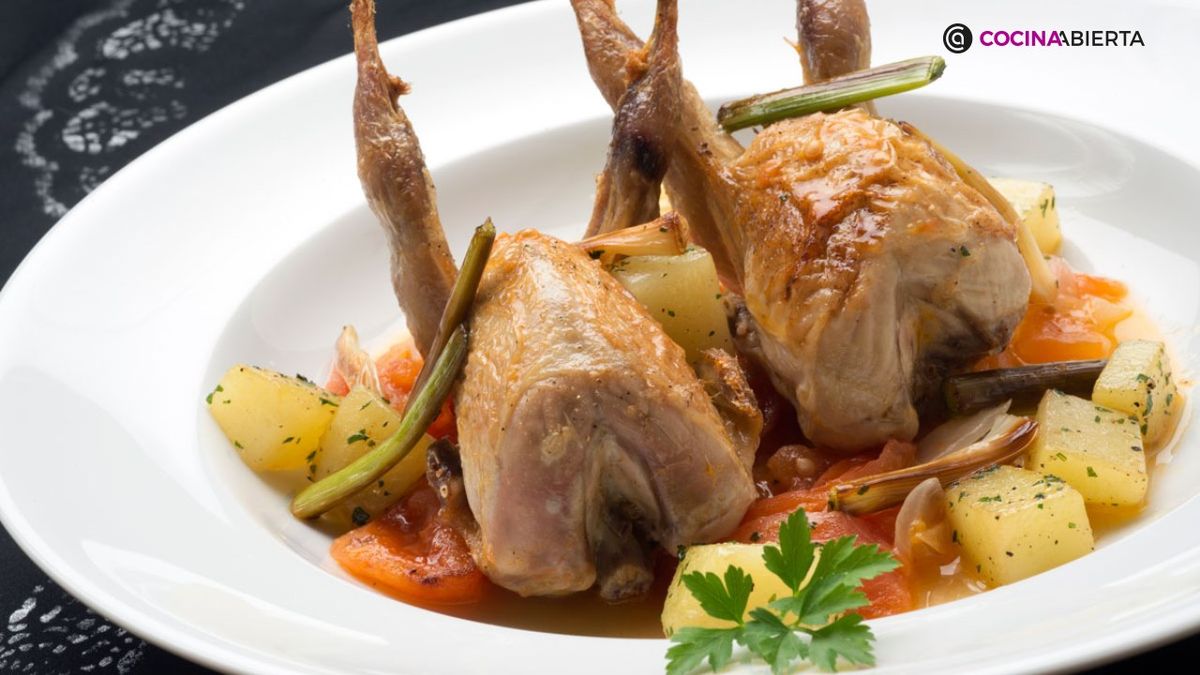 Codornices al ajillo