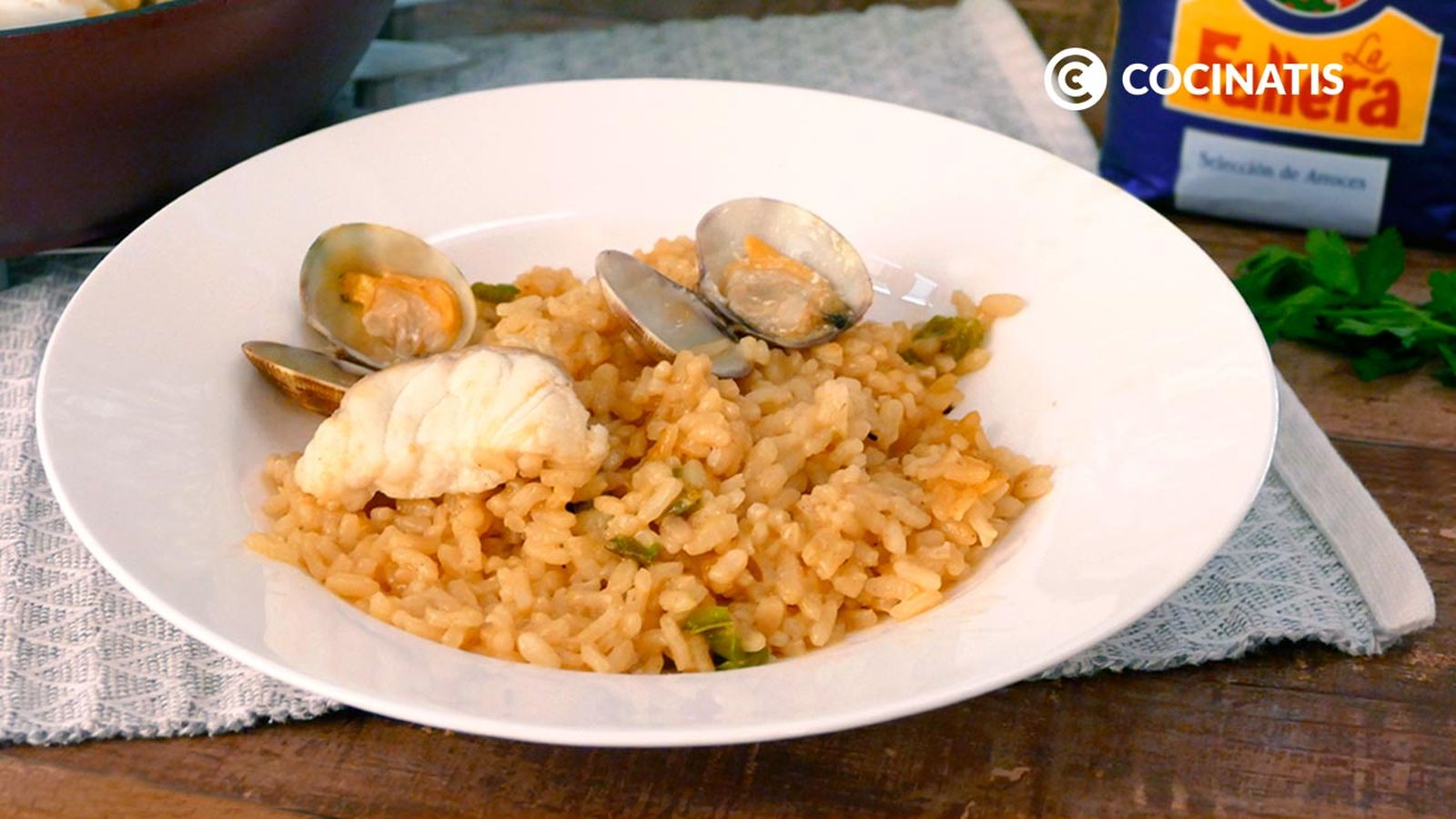 Receta de arroz con pescado (rape y almejas)