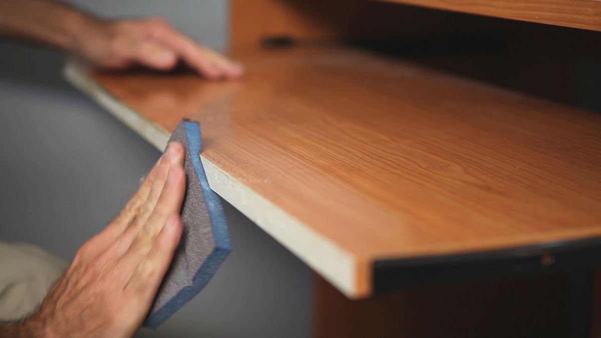 Arreglar el canto de un escritorio paso 2