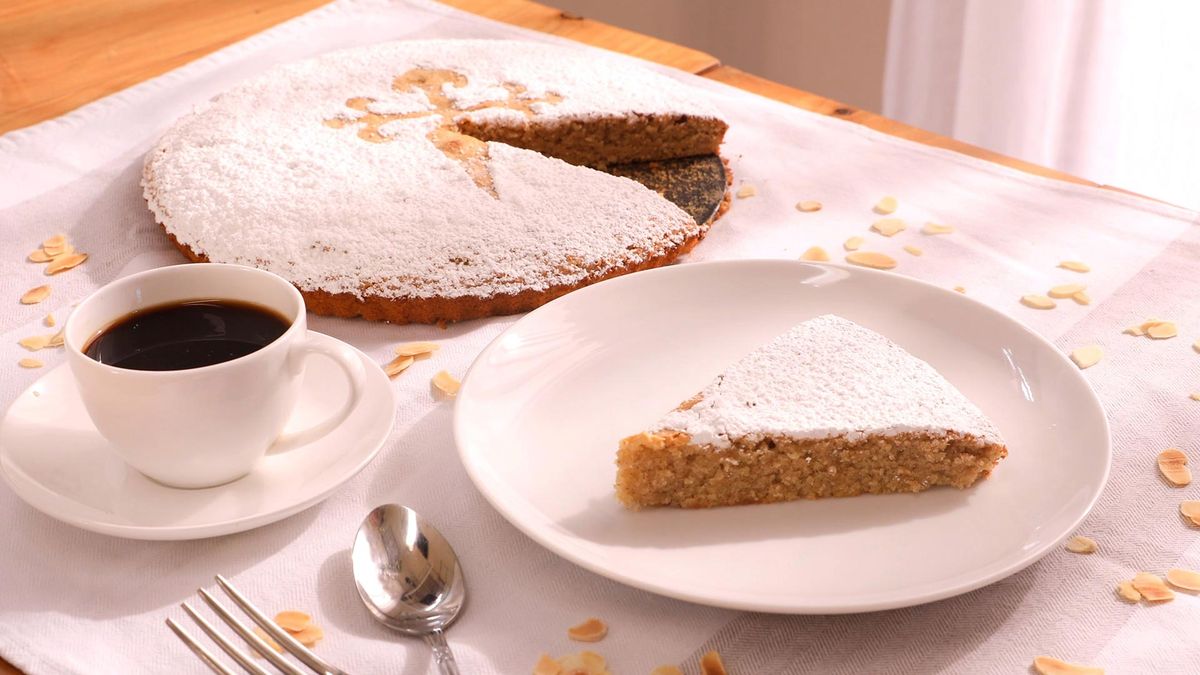 Sirve la tarta de Santiago paso 6