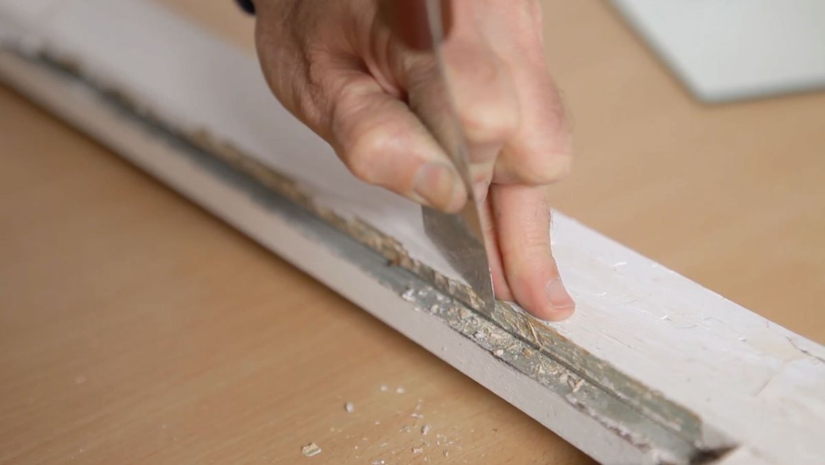 Cómo hacer un espejo con una ventana vieja paso 2