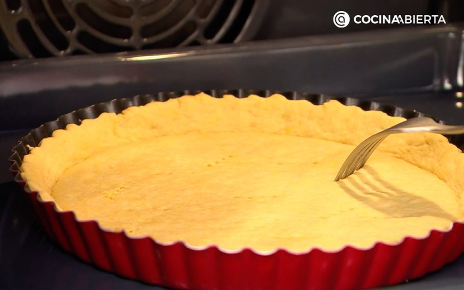 Hornea la base de la tarta