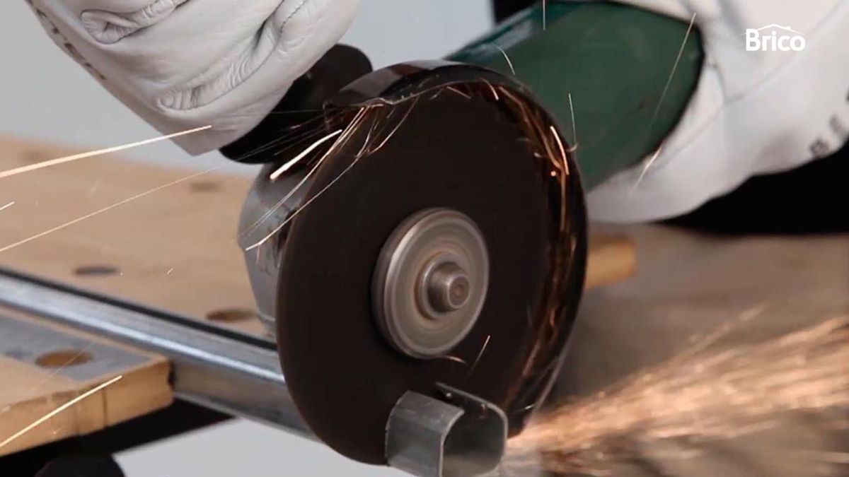 Cortar metal con un radial