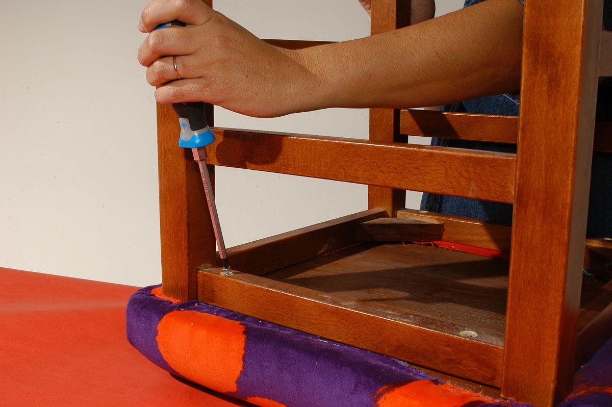 Restaurar y tapizar una silla de madera paso 8