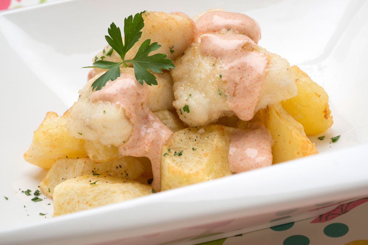 5203 Rape empanado con patatas bravas (588) xl