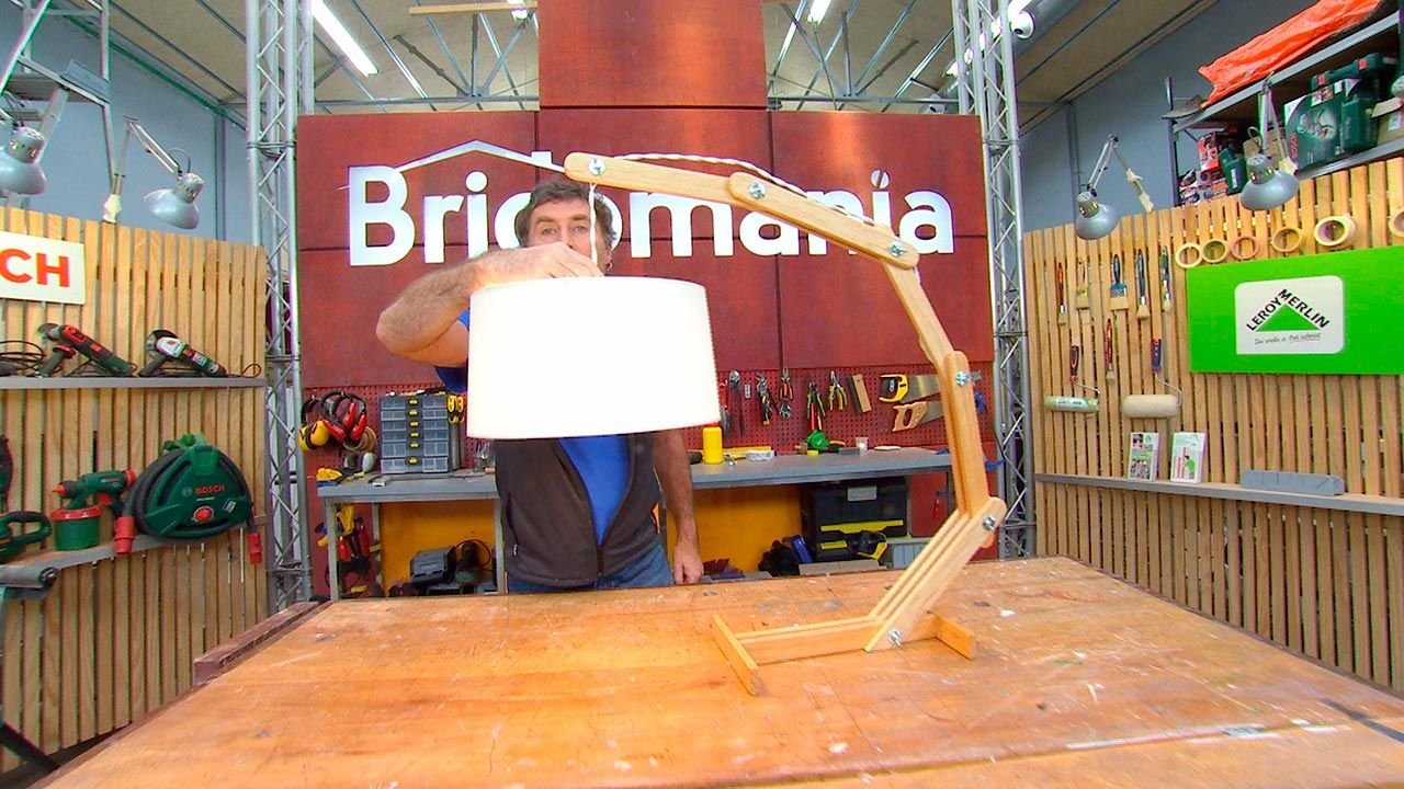 Cómo hacer una lámpara articulada paso 11
