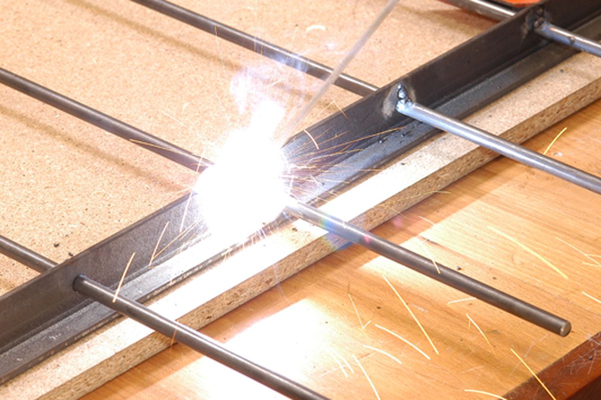 Barandilla con perfiles metálicos paso 6