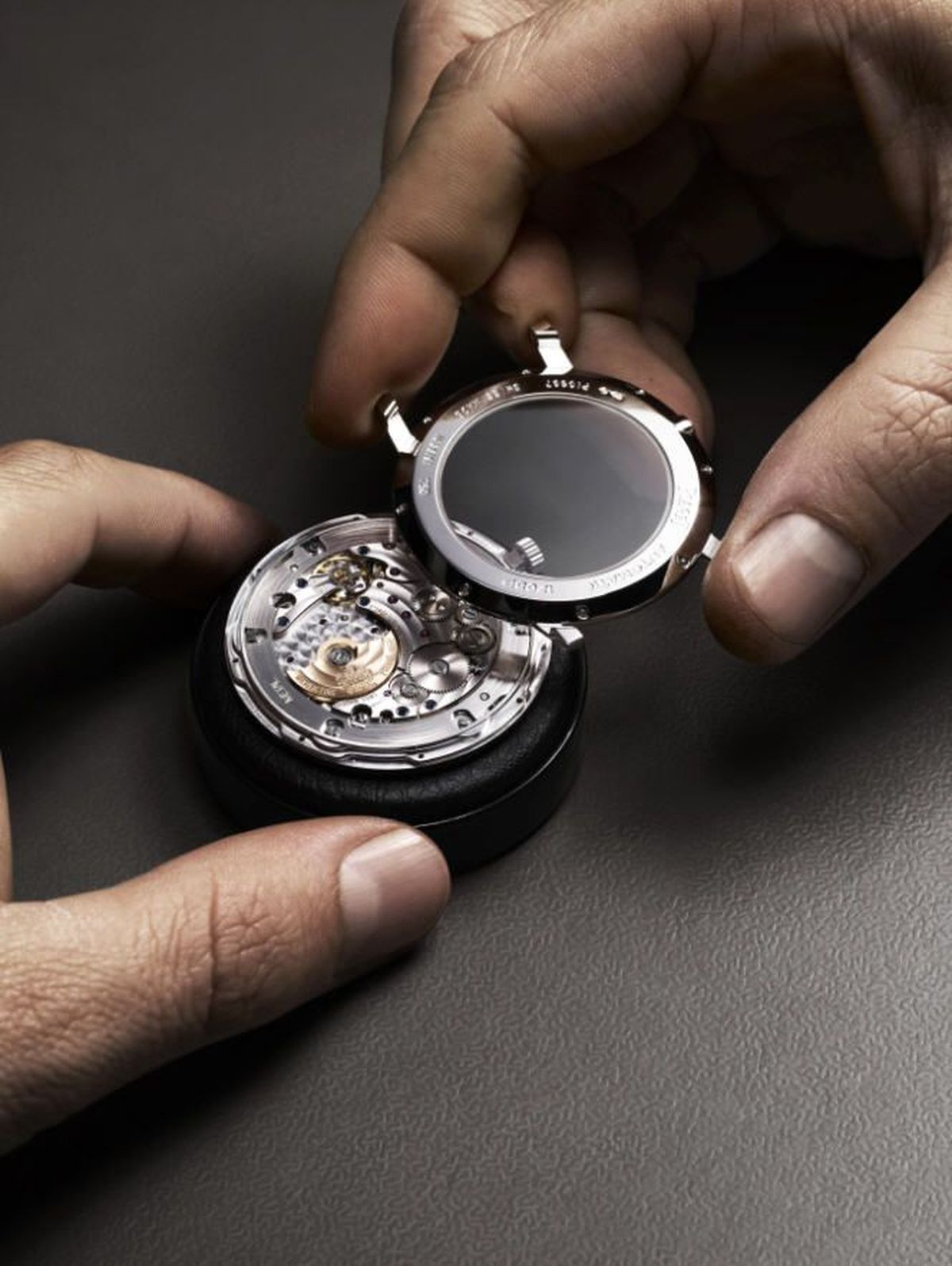 cristal reloj hombre