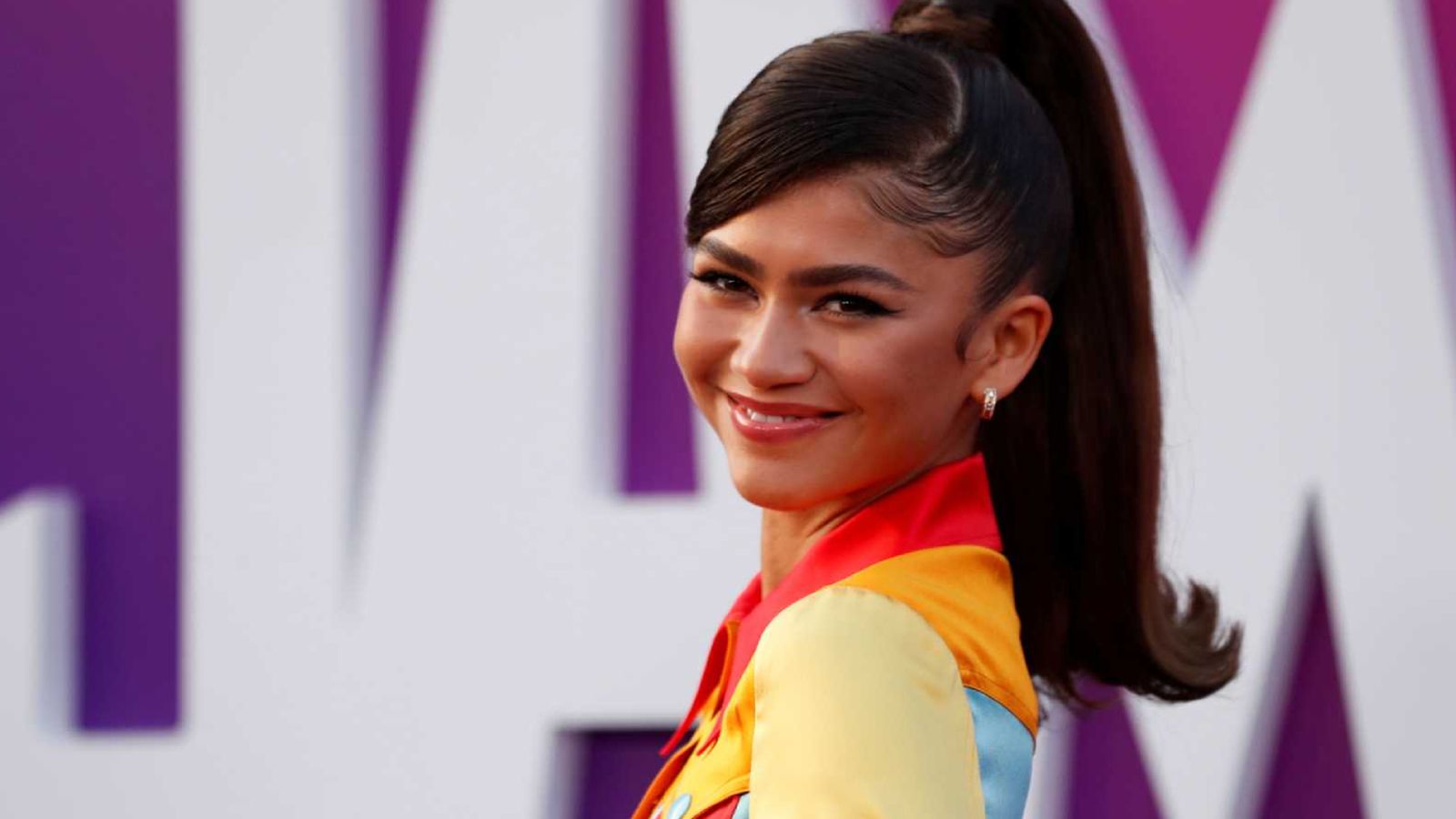 12 momentos en los que Zendaya se convirtio en un icono de moda portada