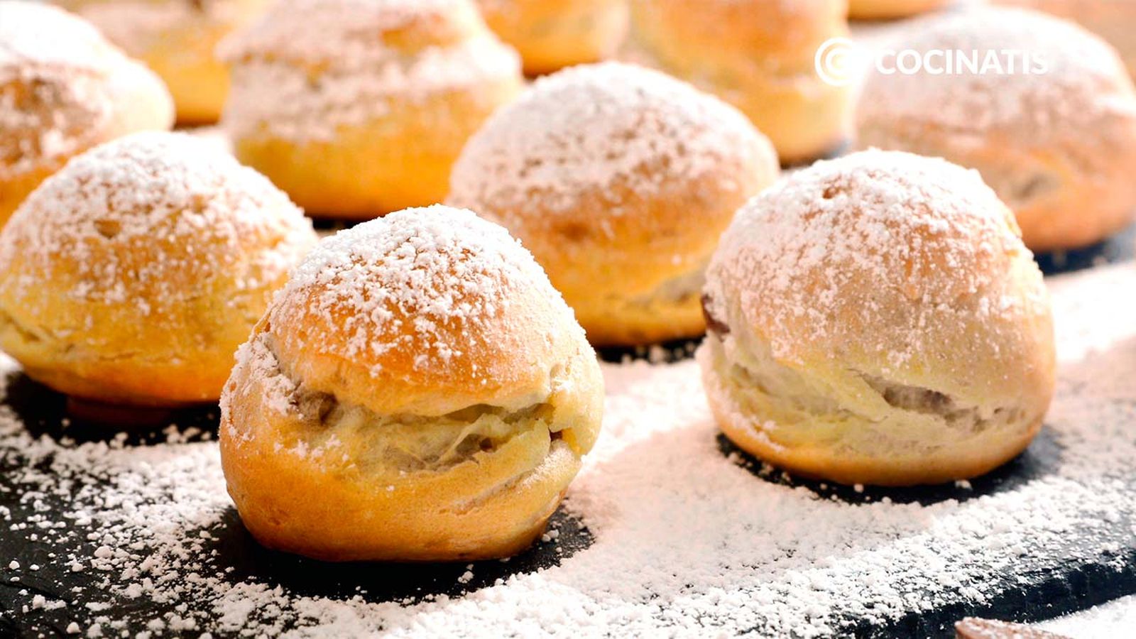 Deléitate con estos profiteroles rellenos de crema de chocolate, el postre perfecto para cualquier ocasión