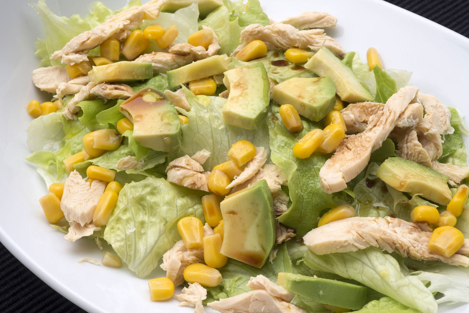 5896 2 Ensalada de aguacate y pollo xl