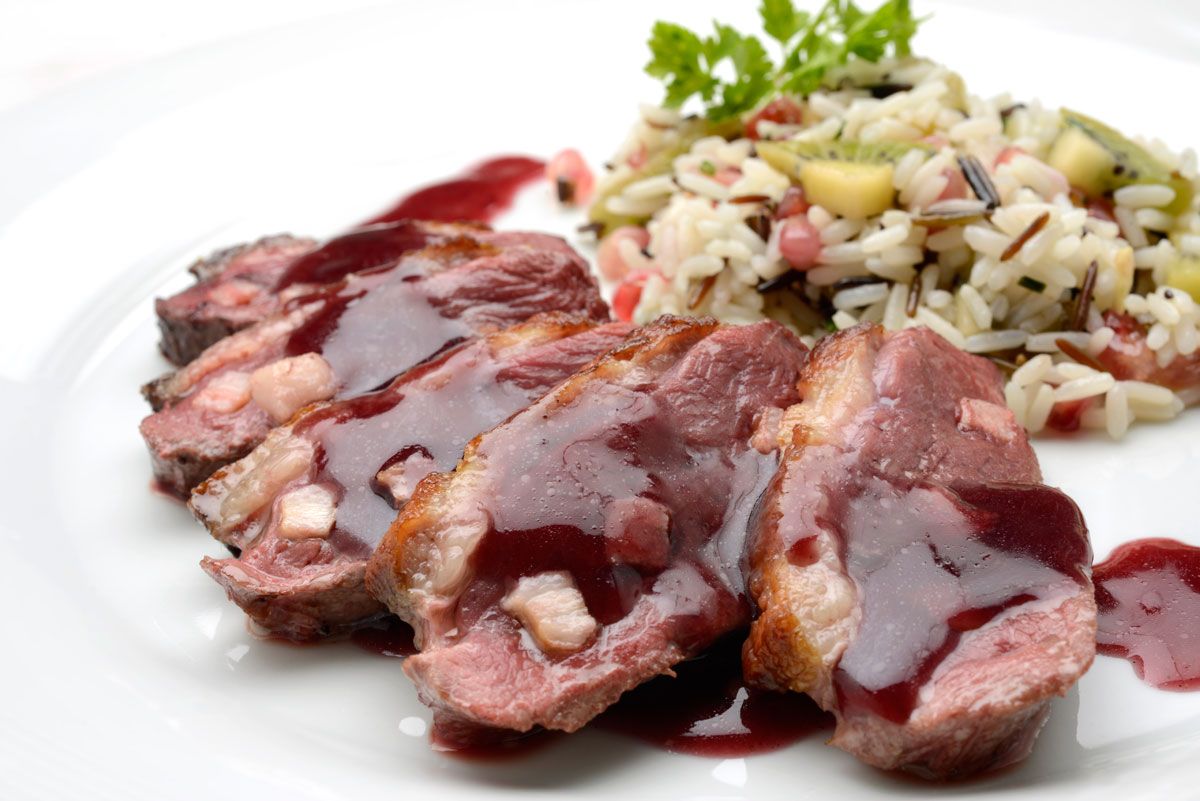 466 Magret de pato mechado con frutas y arroz salvaje (5081) xl