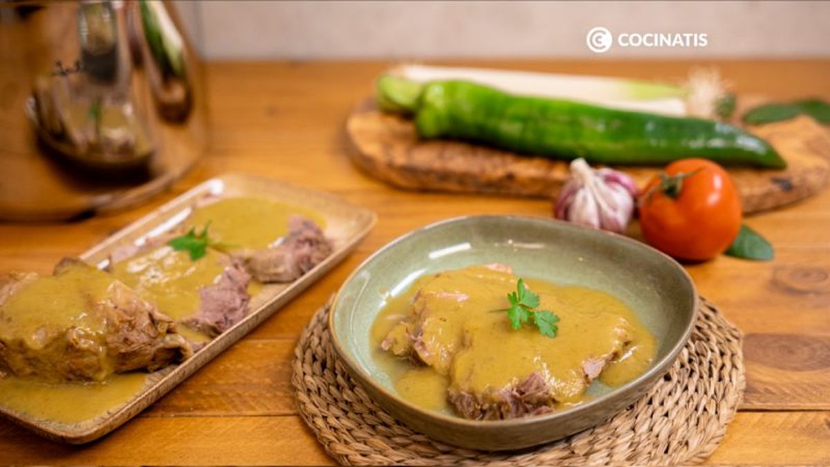 Morcillo o jarrete guisado con salsa de verduras