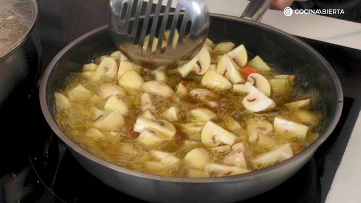 PUBWEBGAL0722 Pollo guisado paso 5