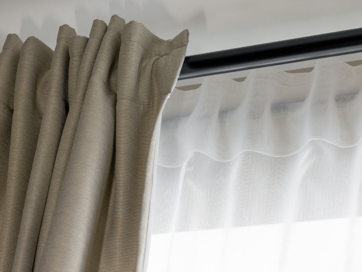 Las cortinas acústicas son una excelente solución para reducir el ruido.