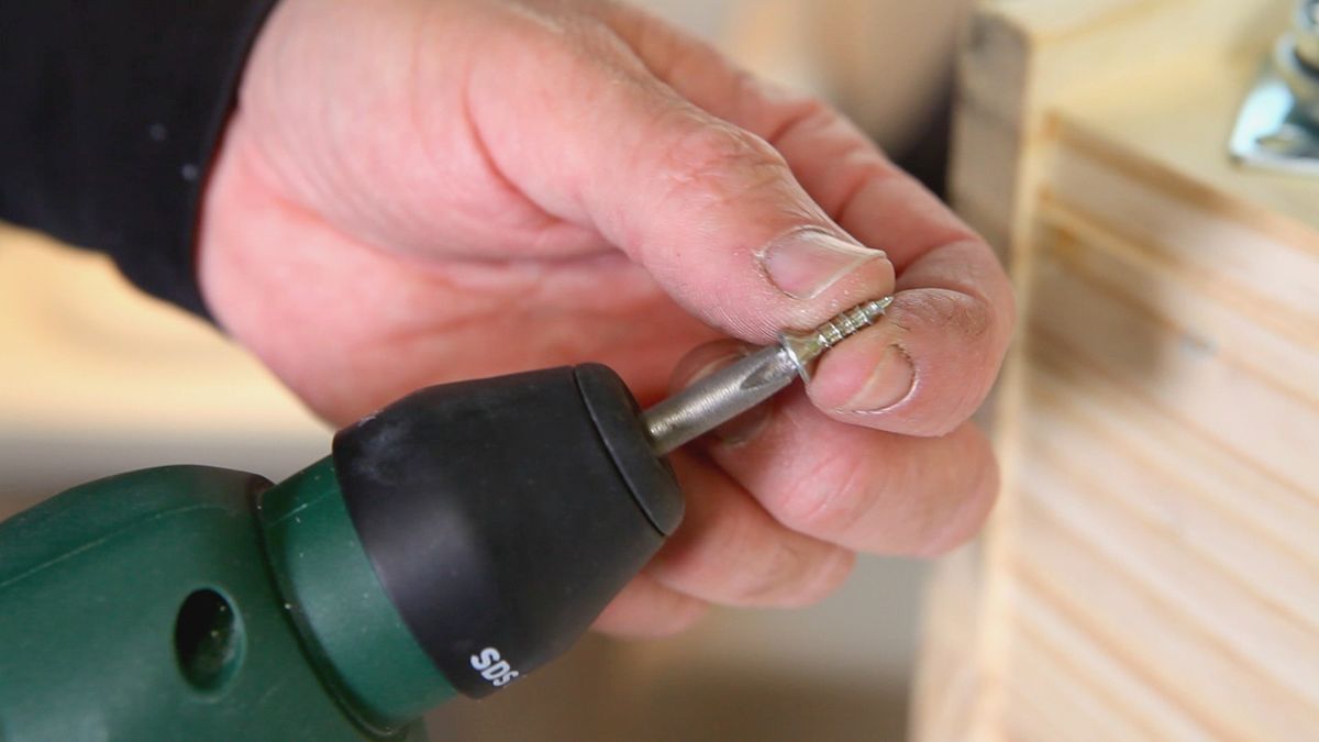 Colocar ruedas con doble freno paso 4