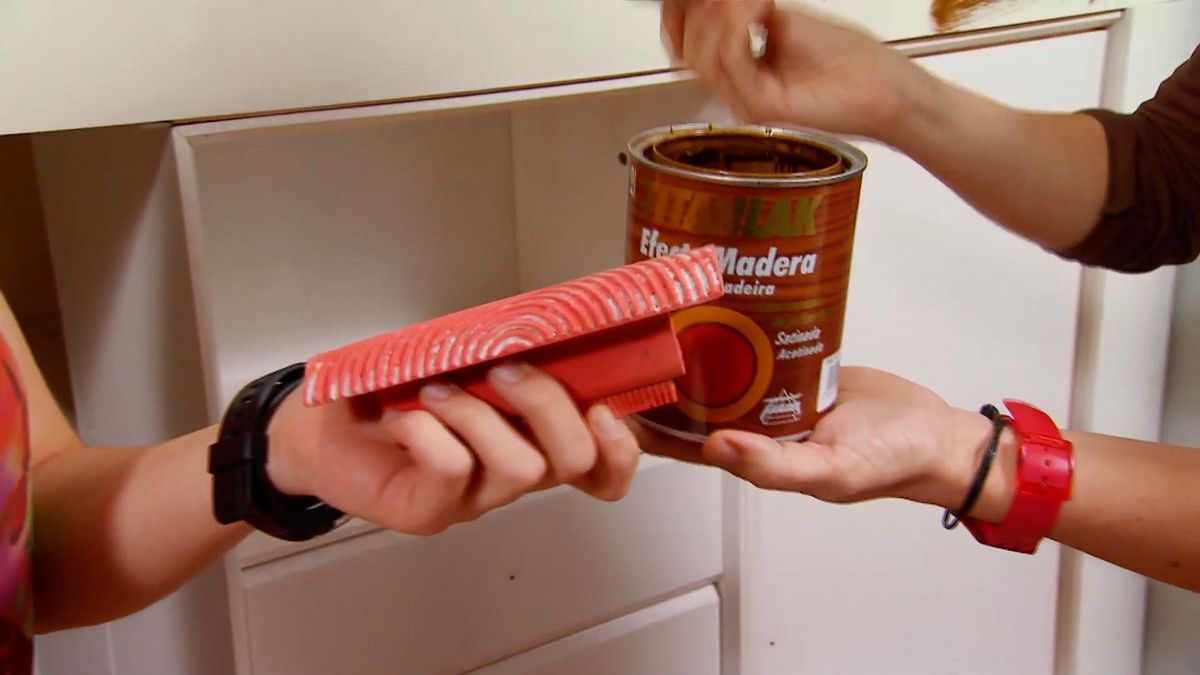 pintar muebles efecto madera con vetas paso3
