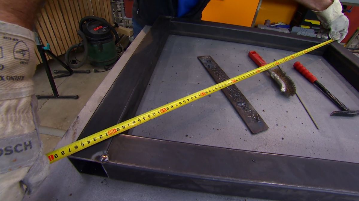 Cómo hacer una mesa de diseño de cristal paso 6