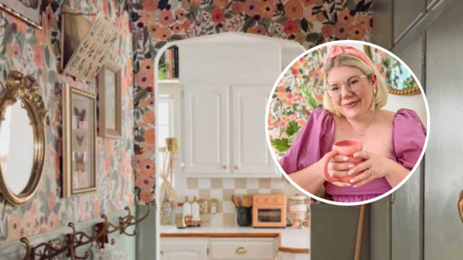 Pasillo de estilo cottage decorado por Emily Welch.