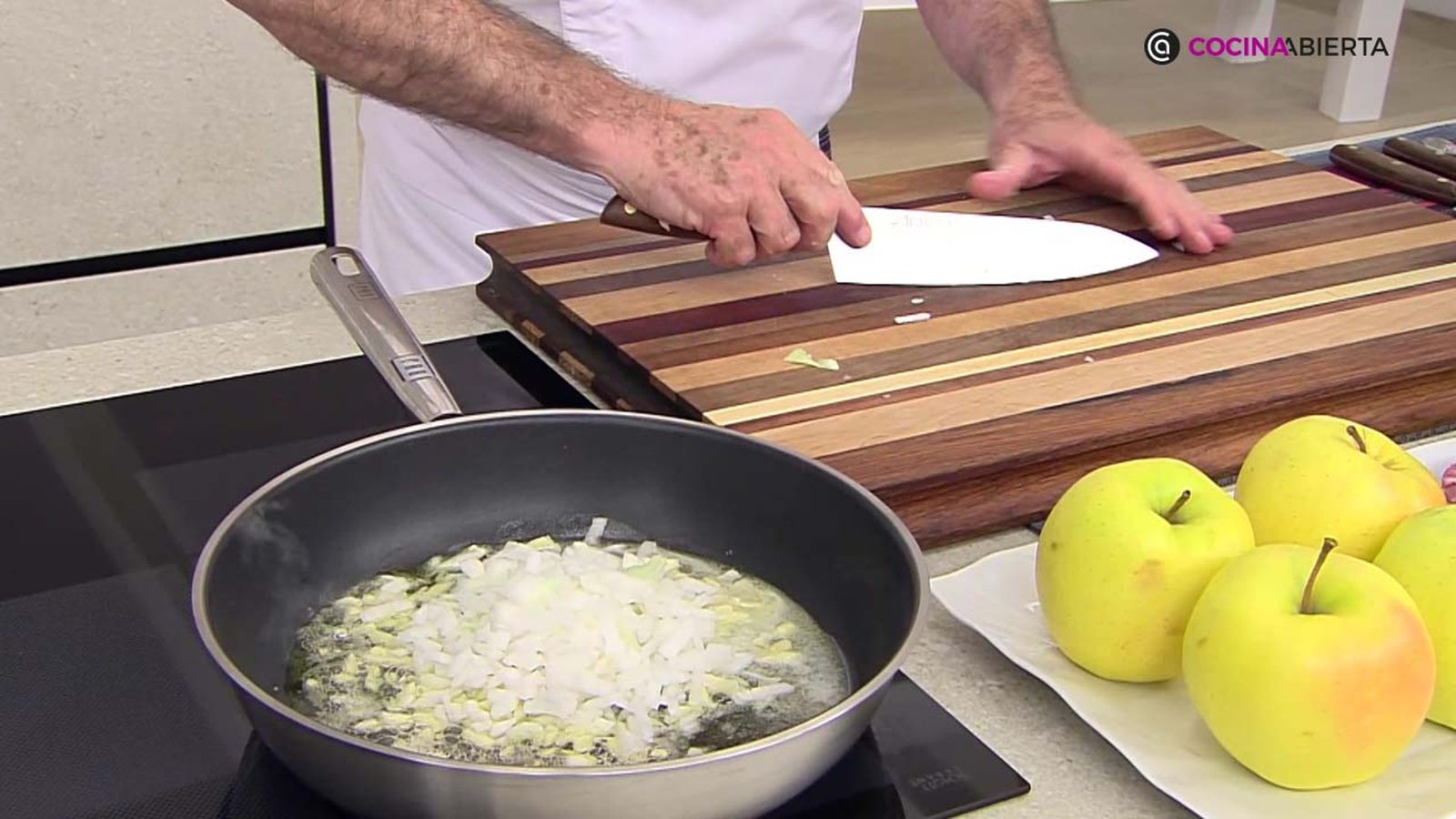 KARL6964 manzanas carne p1