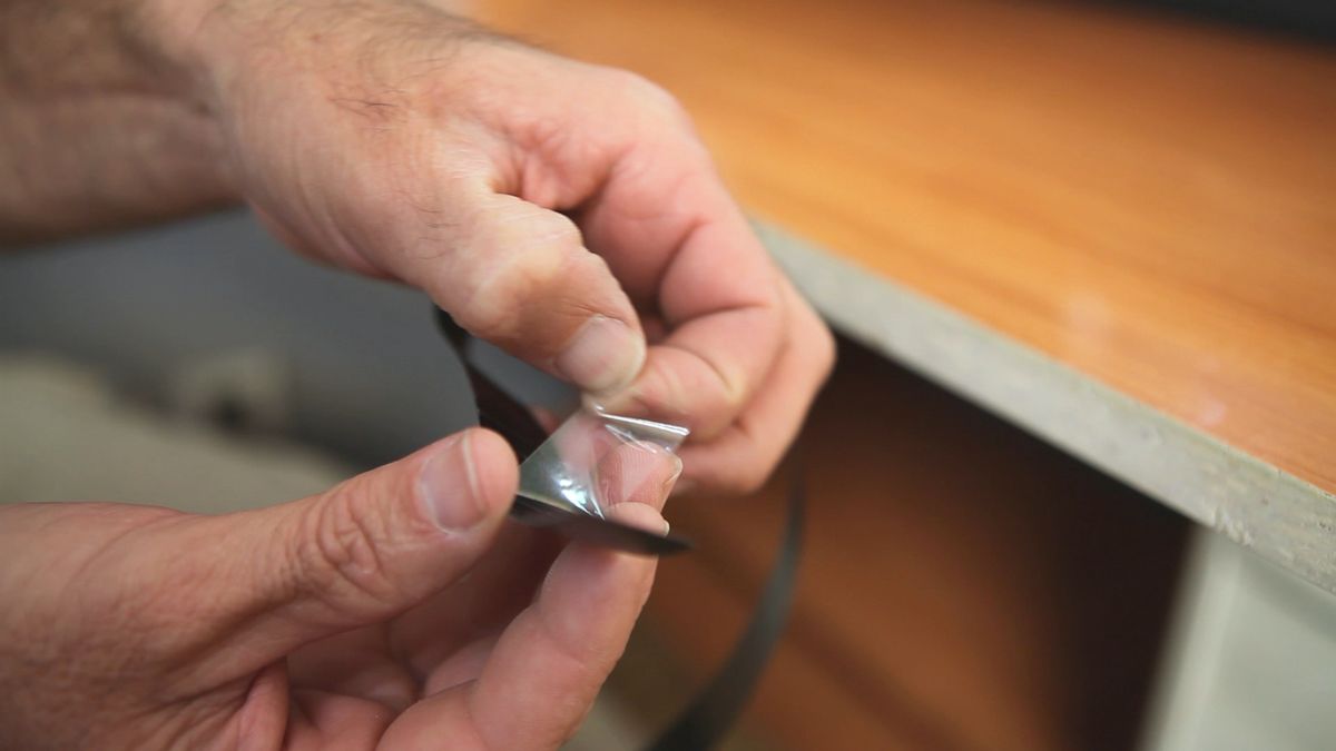 Arreglar el canto de un escritorio paso 4