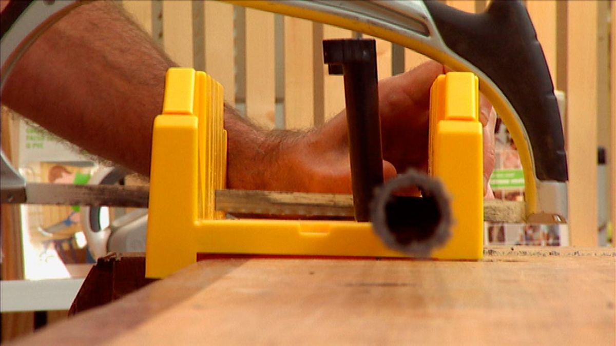 Cómo hacer un sistema de riego por goteo paso 2