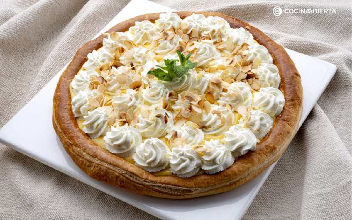 Si quieres una tarta sencilla y vistosa para tu cumpleaños, elige la Tarta Regina