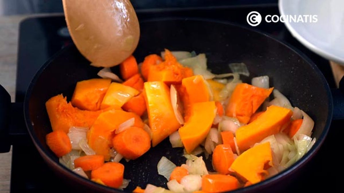 Receta de crema de calabaza y zanahoria con patata  paso 2