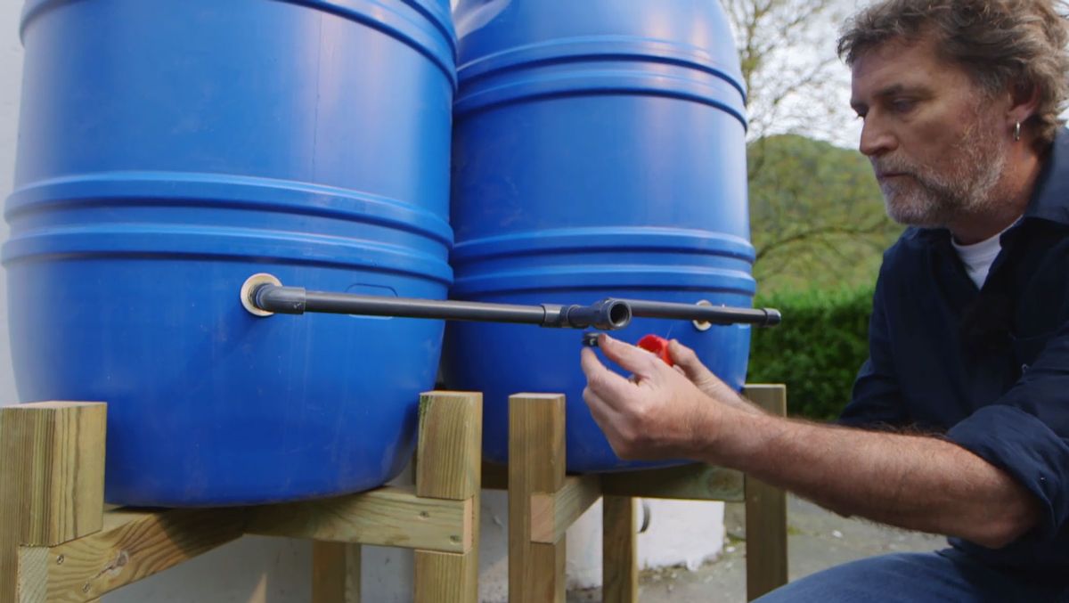 Instalación de depósitos para recoger agua de lluvia paso 10