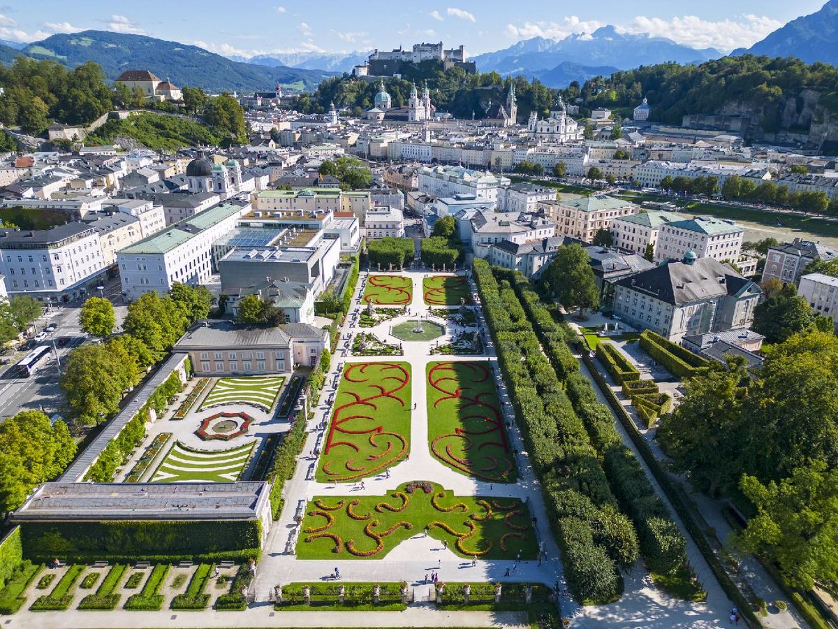 Jardines de Mirabell en Salzburgo, Austria