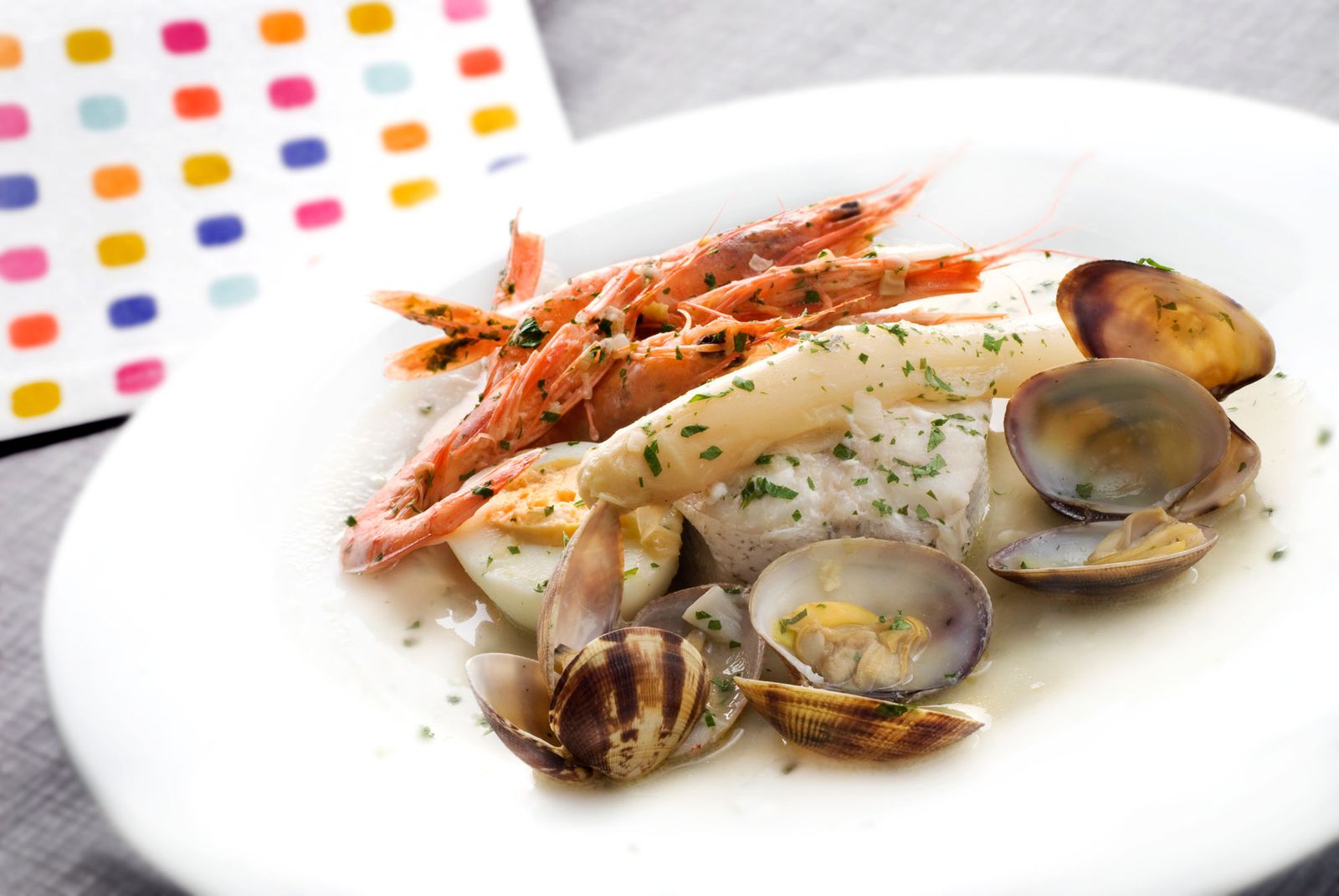 Merluza en salsa verde con marisoco xl