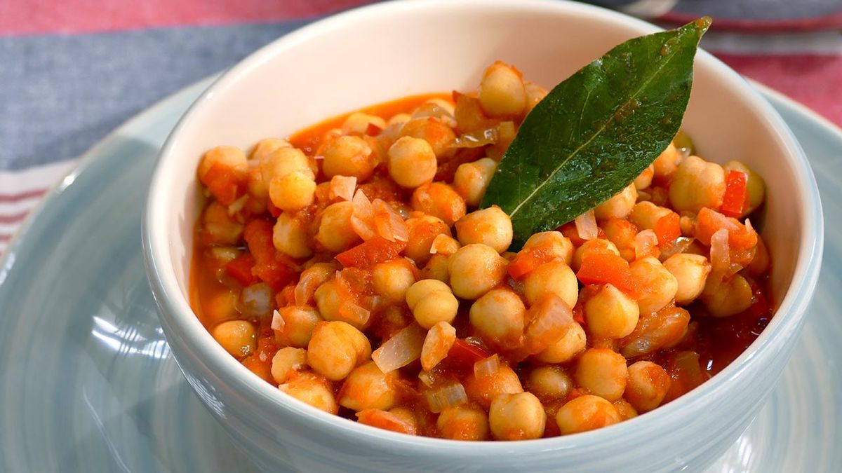 Receta de garbanzos con tomate
