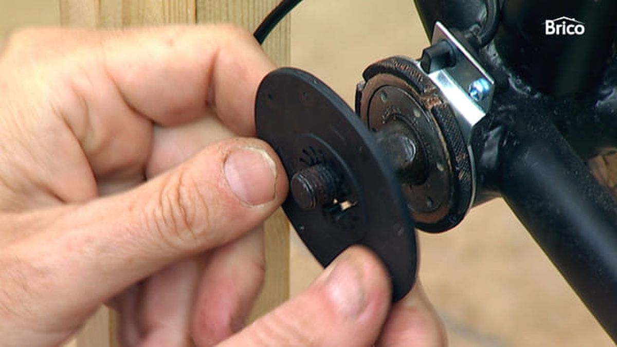 Bricomania 754 motor electrico para bicicleta paso 7