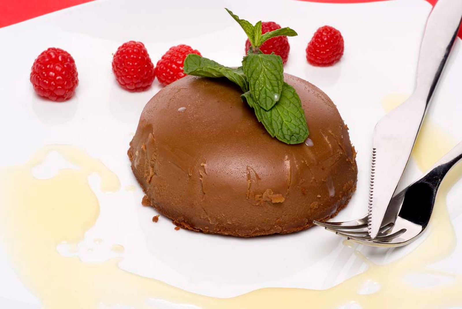 Flan de chocolate con crema de plátano