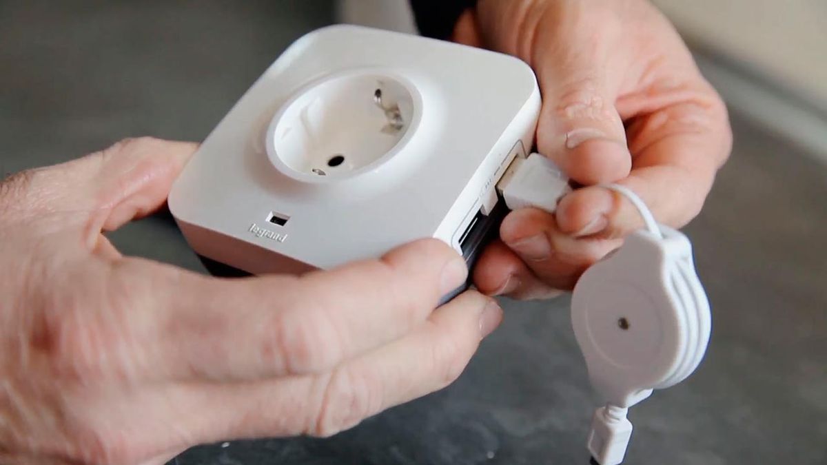 Diferentes tipos de soportes para cargar el móvil paso 6