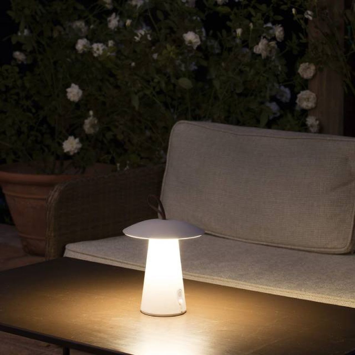 Descubre las diferentes soluciones para iluminar la terraza y crear un ambiente único 14
