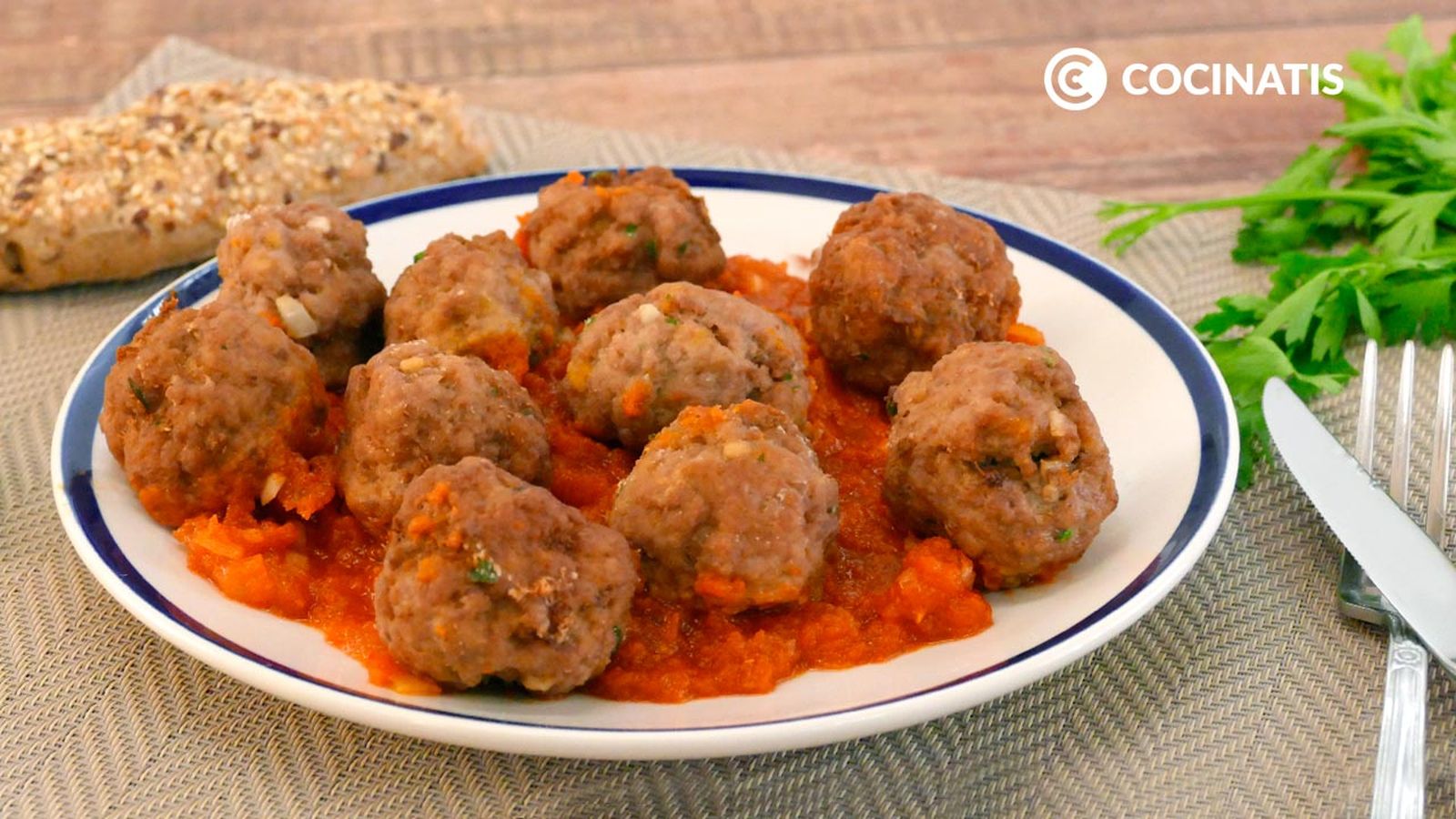 Receta de albóndigas con salsa de tomate