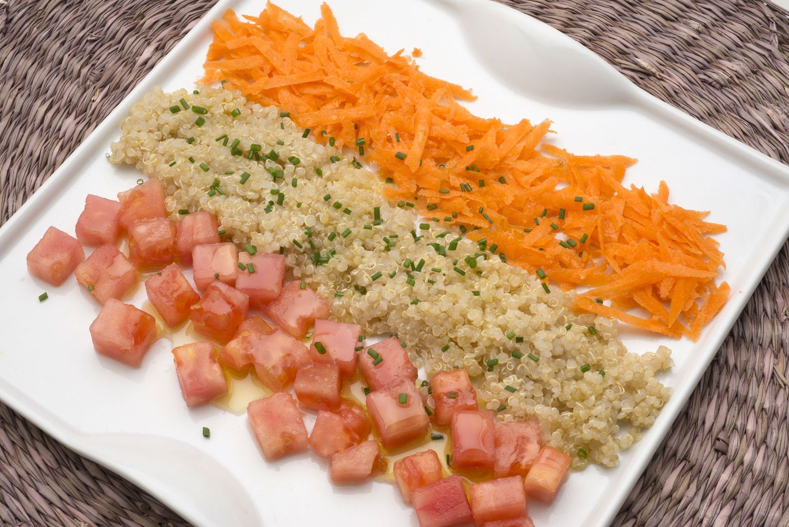 5954 2 Ensalada de quinoa y tomate xl