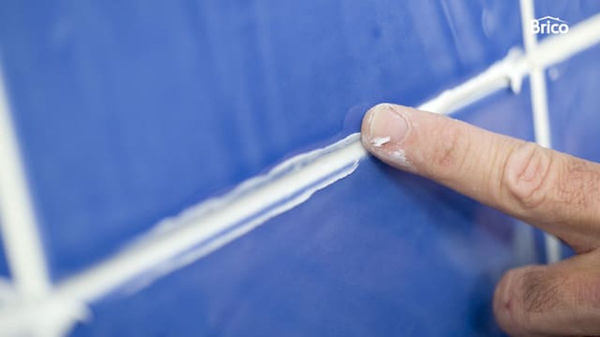 brico 0643 como reparar azulejos paso 8