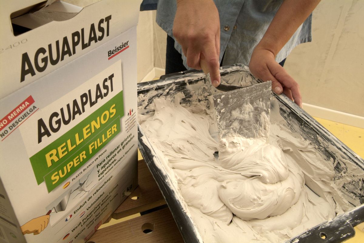 Nivelar mocheta en pared paso 5