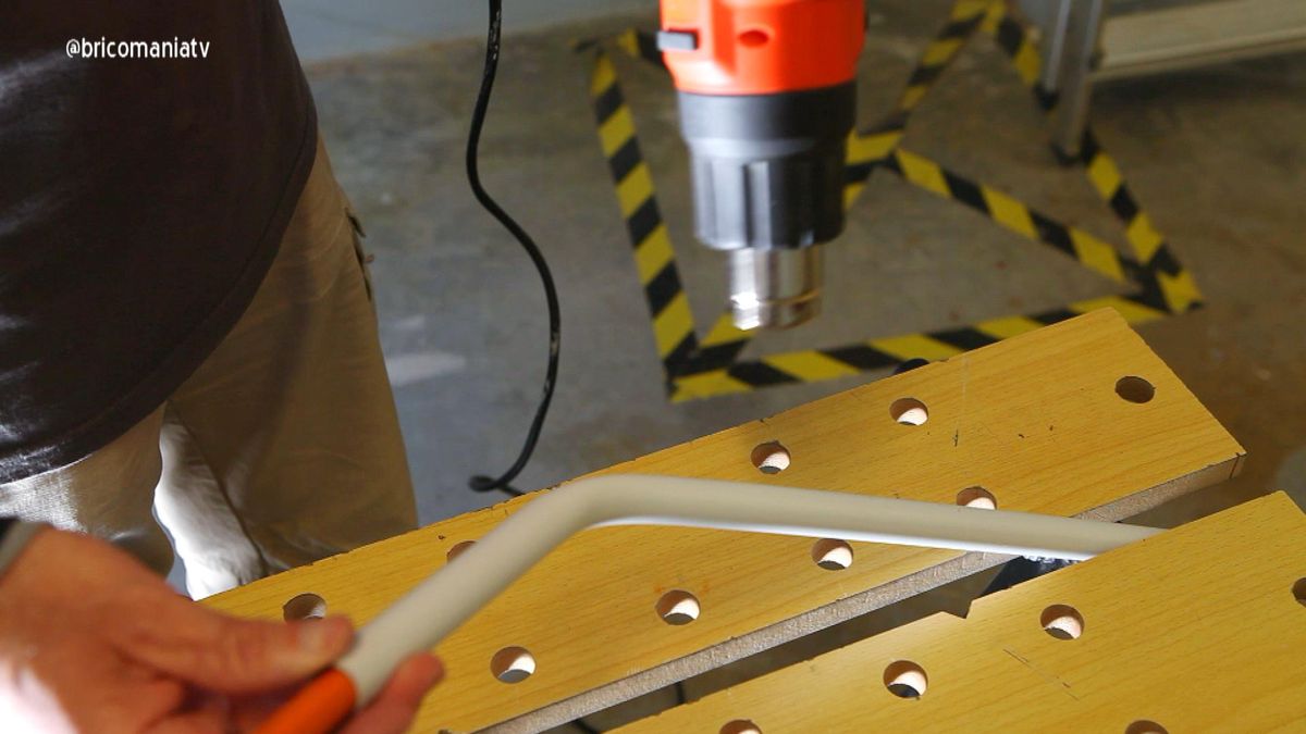 Cómo doblar tubos de plástico paso 3