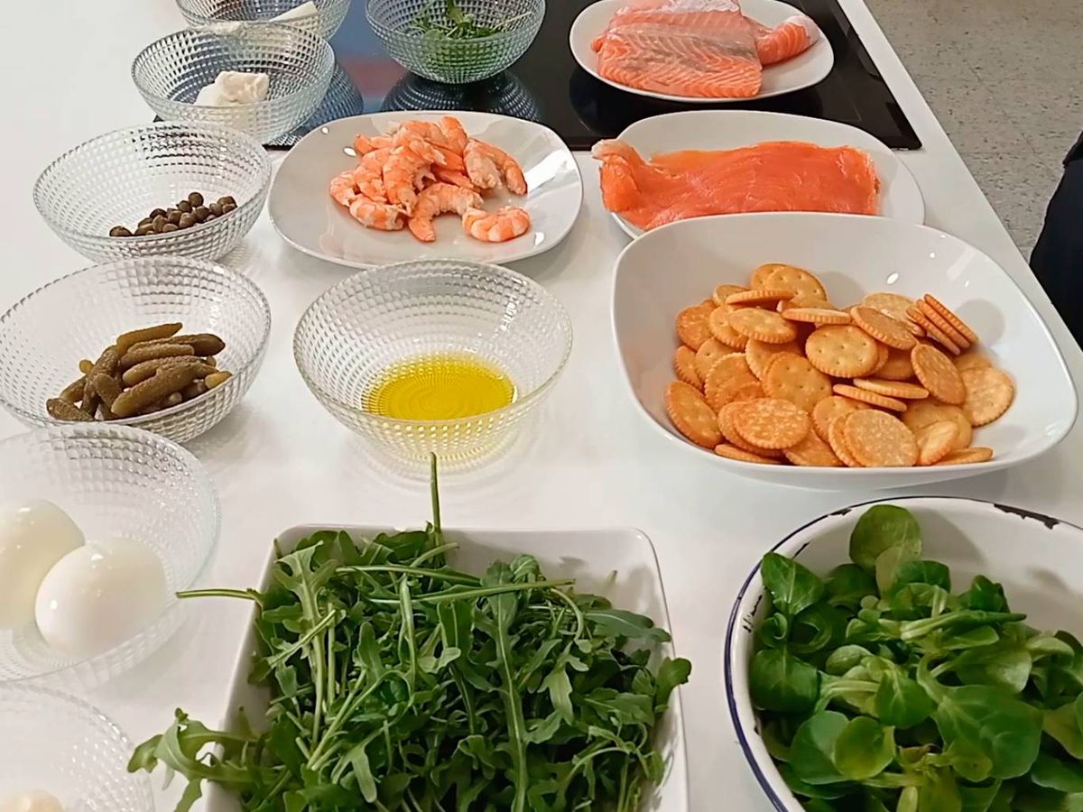 Ingredientes de la receta de aros de salmón y gambas