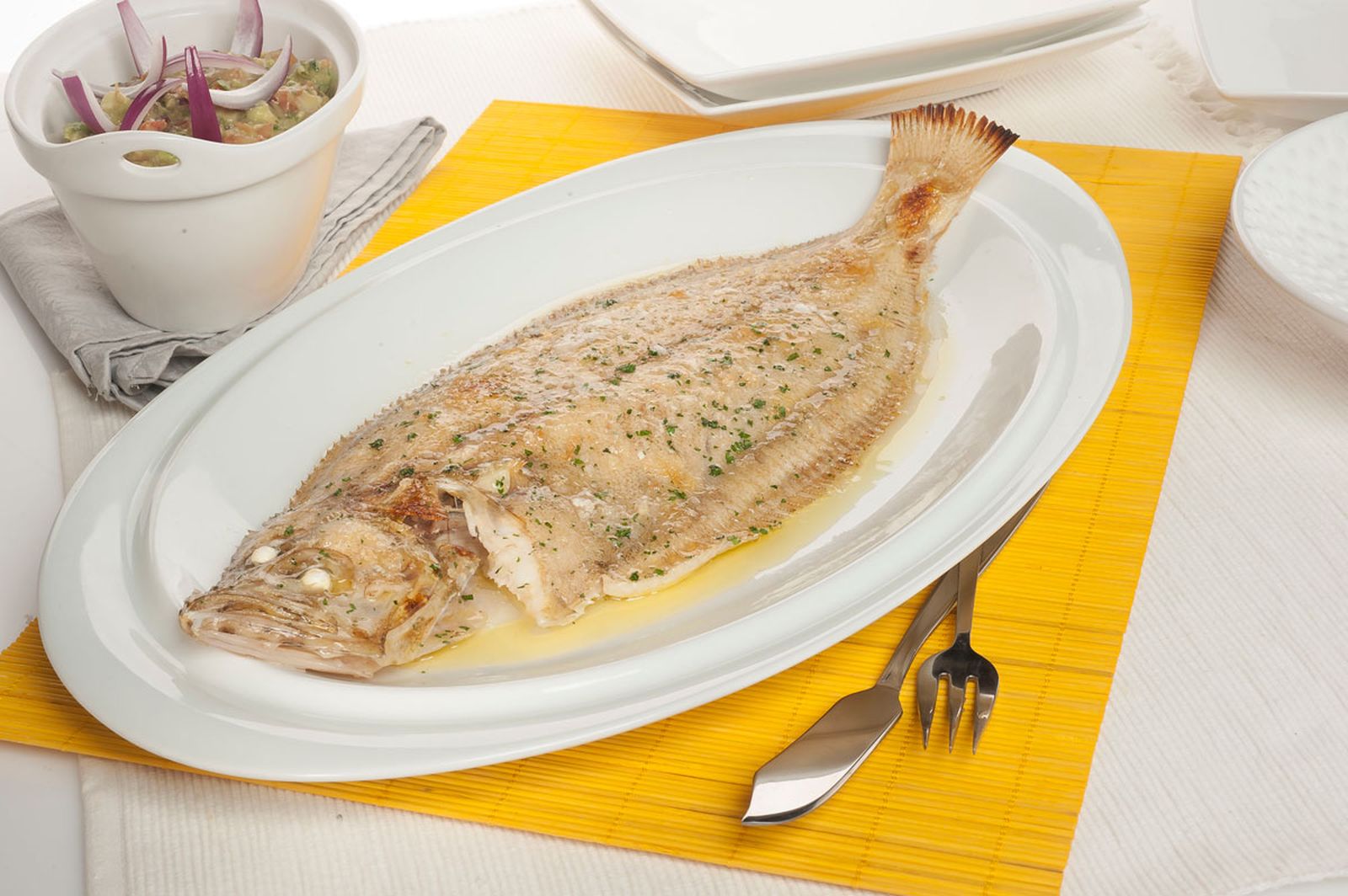 1398 Gallo al horno con salsa pico de gallo (582) xl