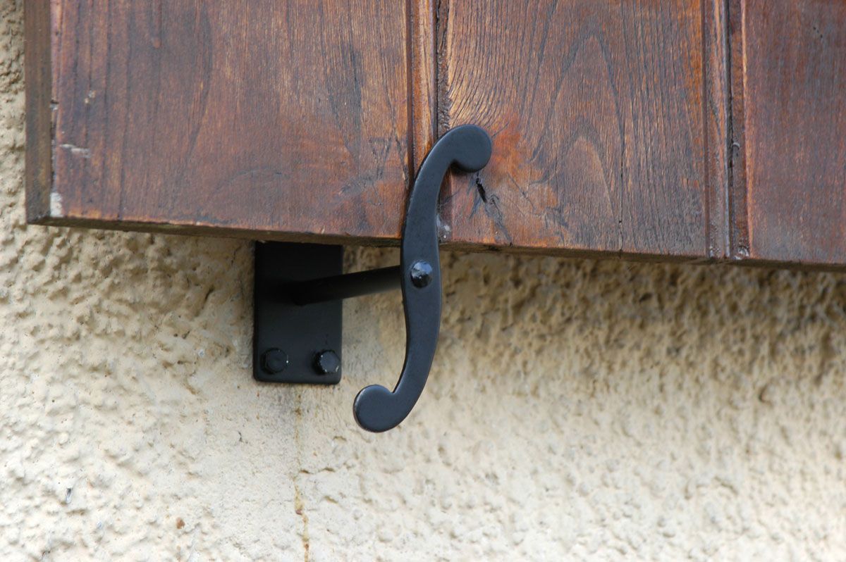 Cambio de sujeción de contraventana