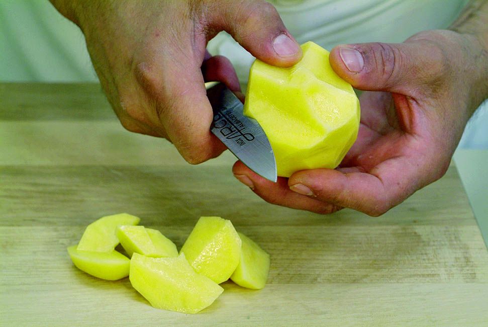 receta pelar cortar patata paso6