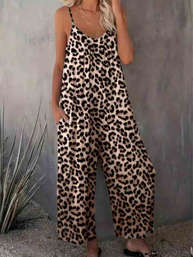 Mono de leopardo con tirantes y bolsillos