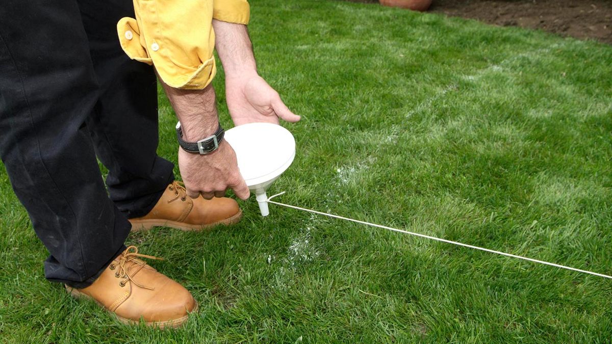 Hacer un sendero en el jardín con traviesas paso  2