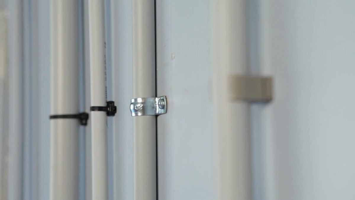 Sujeciones para conductos paso 10