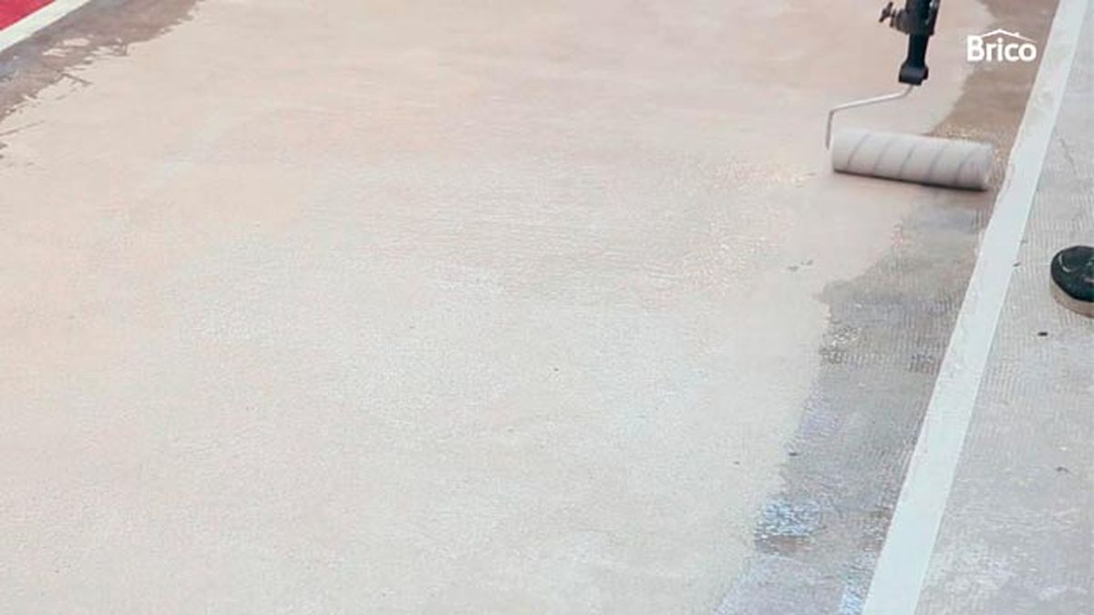 Sellador transparente de poliuretano para suelo de mortero paso 7